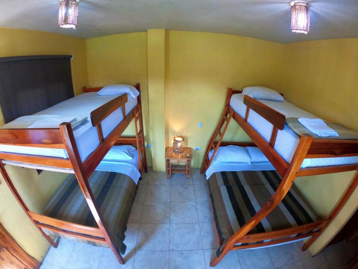 Hostal Moai Montañita Eksteriør bilde