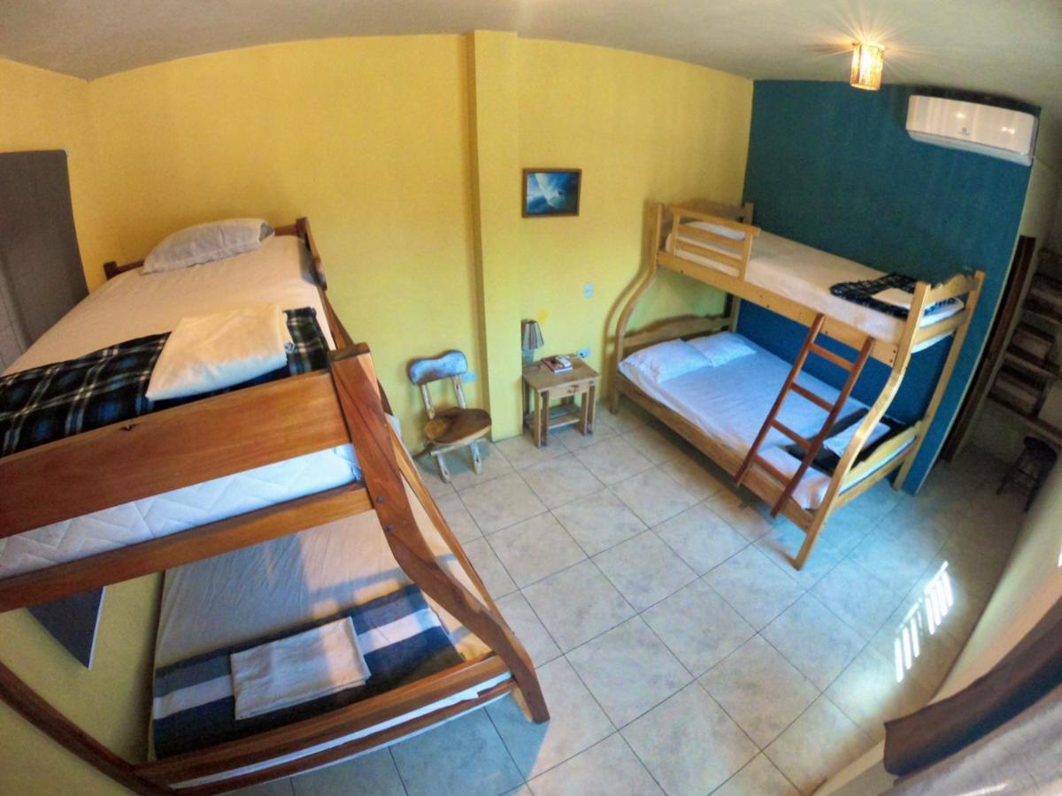 Hostal Moai Montañita Eksteriør bilde